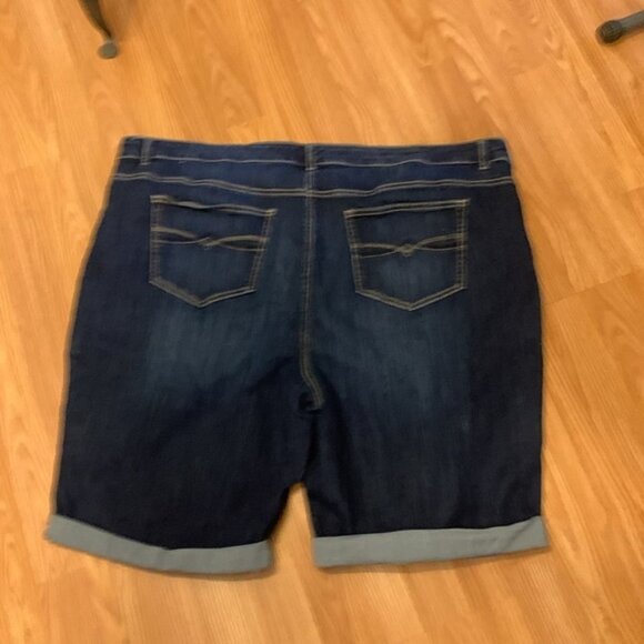 Dc Jeans Rolled Cuff Walking Shorts Plus - Picture 4 of 10